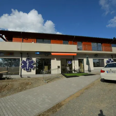 Modern In Lipno 200m From The Shore And 800m From The Ski Lift Appartamento *