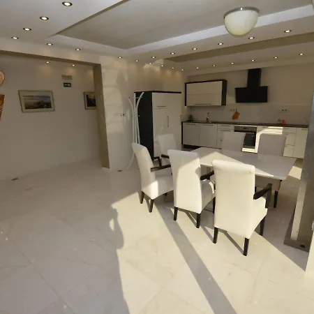 Appartamento Modern In Lipno 200m From The Shore And 800m From The Ski Lift Lipno nad Vltavou